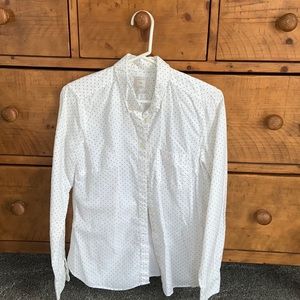 Gap button down shirt.